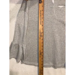 Ces Femme Grey Ribbed Knit V-Neck Sweater Bell Sleeve Lattice Back Top‎ thumbnail 4