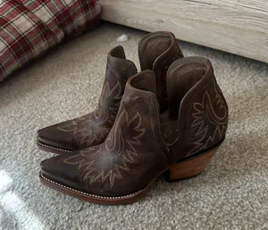 Ariat Boots thumbnail 1