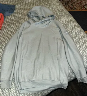 Alo sweatshirt thumbnail 1