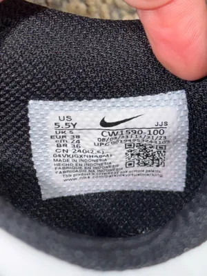 Nike Shoes 5.5 Youth thumbnail 6