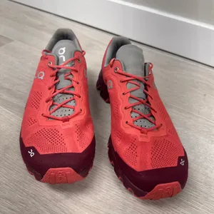 On Cloud CLOUDVENTURE TRAIL SHOES WOMEN'S 11 CORAL MULBERRY EU 43 thumbnail 3