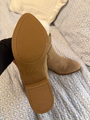 Brand new MIA boots thumbnail 3