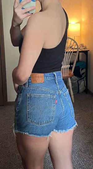 Levi's 501 High-Rise Denim Cut Off Shorts thumbnail 2
