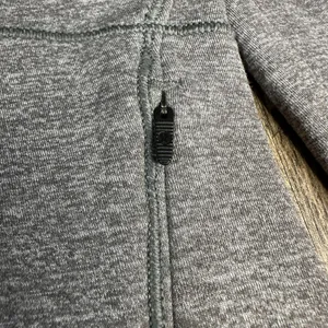 LULULEMON Hill And Valley Mock Neck Long Sleeve Top Size 6 Heathered Slate Crop thumbnail 8