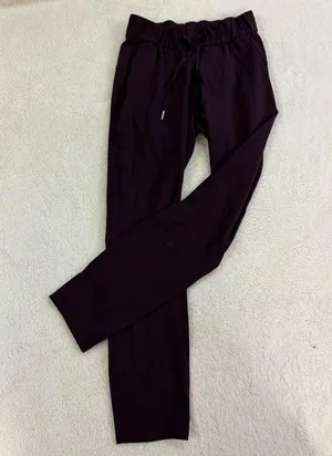 lululemon on the fly pant size 2 thumbnail 3