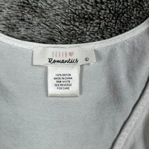 Urban Romantics 3/4 Sleeve V-Neck Tie Blouse Women's Large thumbnail 2