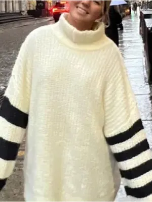 Urban outfitters Gemini sweater oversized cream with balloon sleeves size small thumbnail 1