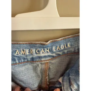 American Eagle‎ Highest Rise 90s Boyfriend Jeans Distressed Plaid Patch Light 6L thumbnail 2