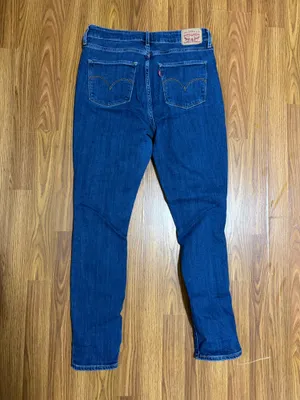 Levi’s 721 High Rise Skinny Ripped Dark Wash Jeans Size 31. thumbnail 3