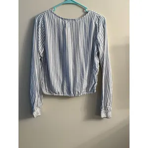 Hollister Coastal Striped Stripe Long Sleeve‎ Cross Over Crop Top Women's Size S thumbnail 5