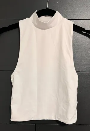 ARITZIA BABATON Turtle Neck Smoothing Tank Top White Sz XXS EUC thumbnail 1