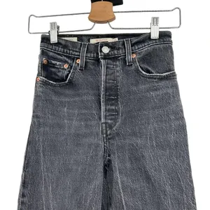 Levi's Ribcage Straight Ankle Jeans Charcoal Gray Black Wash Size 24‎ thumbnail 4