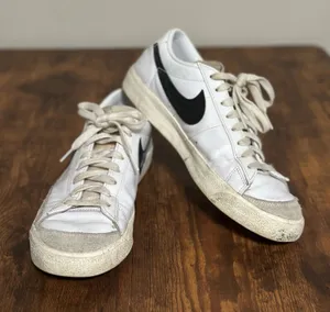 Nike Men’s White & Black Low-Top Sneakers thumbnail 1