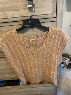 Brown Vest H&M  thumbnail 1