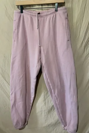 Skims joggers thumbnail 1