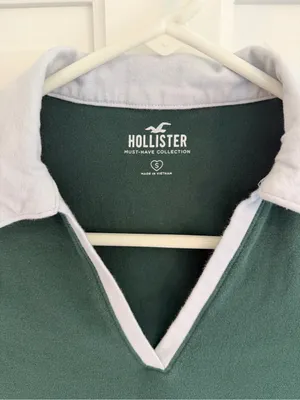 Hollister Preppy Cropped Polo Top Women’s Small thumbnail 2