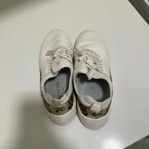 Clove‎ Cheetah Healthcare Nursing Sneakers size 7.5 thumbnail 4