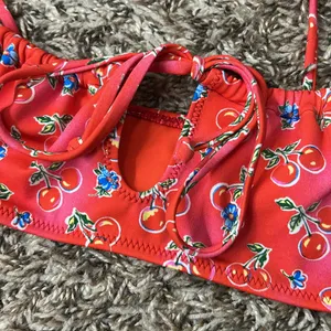 Pacsun Eco Red Cherry Salina Keyhole Tank Bikini Top Sz S thumbnail 5