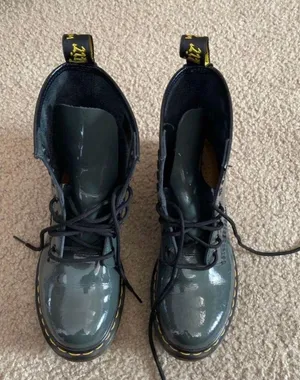 Dr. Martens thumbnail 1