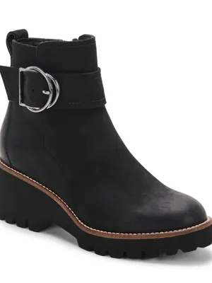 Blondo Black Lug-Sole Waterproof Ankle Boots thumbnail 4