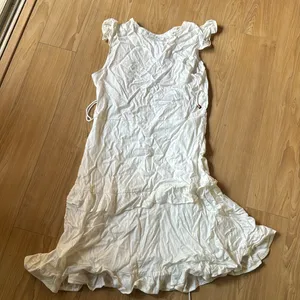 VENUS X LASCANA white dress thumbnail 3
