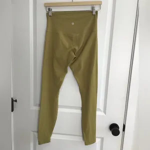 Lululemon‎ Leggings Yellow High Rise Yoga Align size 8 thumbnail 2