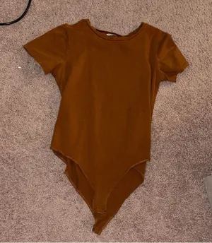 Mangopop brown short sleeve stretch snap close bodysuit casual basic minimal thumbnail 1