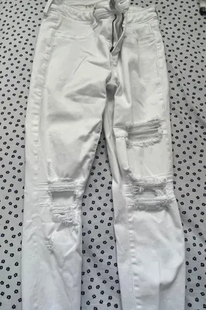 American Eagle Jeans thumbnail 1
