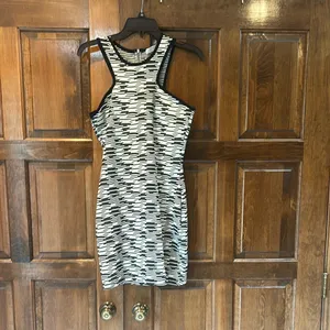 Zara Trafaluc Black‎ & White Pattern Halter Sleeveless Bodycon Dress Size Medium thumbnail 4