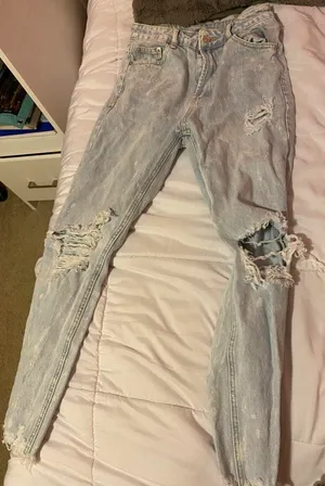 Mom Jeans thumbnail 2