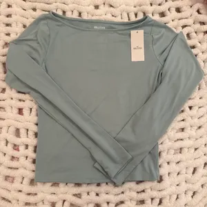 Hollister Long Sleeve Shirt thumbnail 1