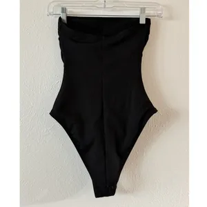 NEW Shade & Shore Black Ribbed Bandeau One Piece Swimsuit XS Shaping thumbnail 5
