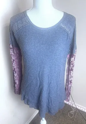 Knox Rose Grey Waffle Knit Boho Tunic Top Floral Lace Mixed Media Medium thumbnail 1