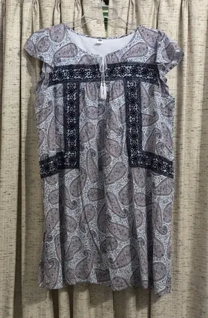 Old Navy Flutter Sleeve Paisley Print Embroidered Shift Dress thumbnail 1