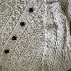VTG British Wool Chunky Oversize Wool Cable Knit Cardigan Sweater Sz S Ivory thumbnail 4