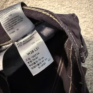 Levi’s Women's Dark Purple/Black Straight Leg Jeans ‘94 Baggy thumbnail 4