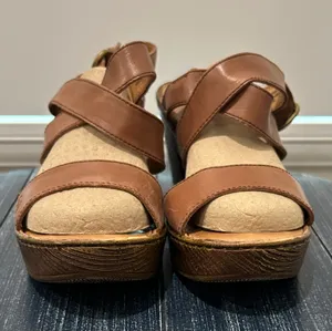 Born Chunky Heel Sandals thumbnail 3