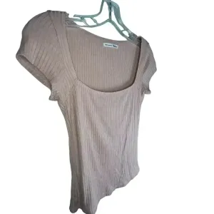 Reformation Jeans Women’s Pink Lightweight Casual Ribbed Tee Small‎ thumbnail 2