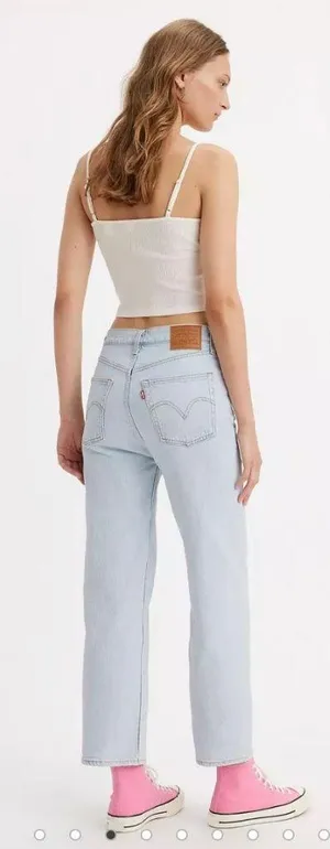 Levi’s Ribcage Straight Ankle Jeans thumbnail 2