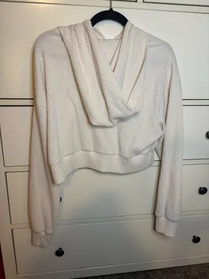 Alo Yoga Muse Hoodie Cropped Ribbed Sweatshirt and pants thumbnail 8