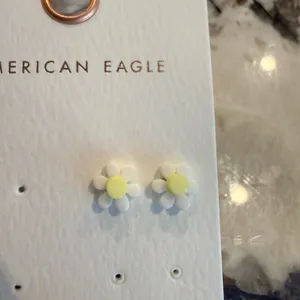 American Eagle Assorted Earring Spring Set thumbnail 4