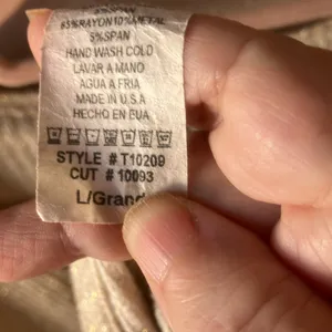 FINAL MARKDOWN Ribbed Knit Women's Top large thumbnail 4