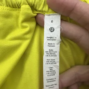 Lululemon Hotty Hot Shorts Low Rise 4" Sonic Yellow Athletic Athleisure Women 6 thumbnail 5