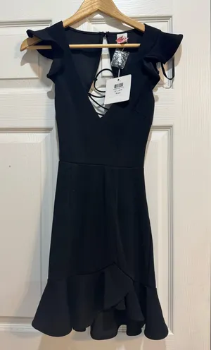 Selfie Leslie Black mini dress thumbnail 1