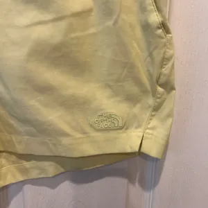 The‎ North Face Womens Hiking Shorts Fluorescent Green Activewear Large thumbnail 2