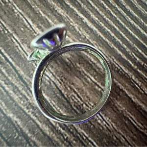 Vintage Double Heart Silver Toned Ring Size 6 thumbnail 5