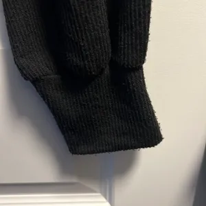 Black turtle neck cropped sweater Size L thumbnail 5