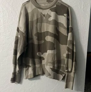 Abercrombie & Fitch Camouflage Crewneck Sweater thumbnail 6