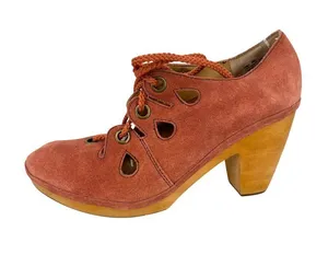 Anthropologie Latigo Cabo Suede Pump Chunky Wooden Heel Terracotta Cutout Size 9 thumbnail 1