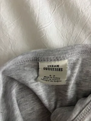BDG Urban Outfitters NYC Baby Tee thumbnail 4